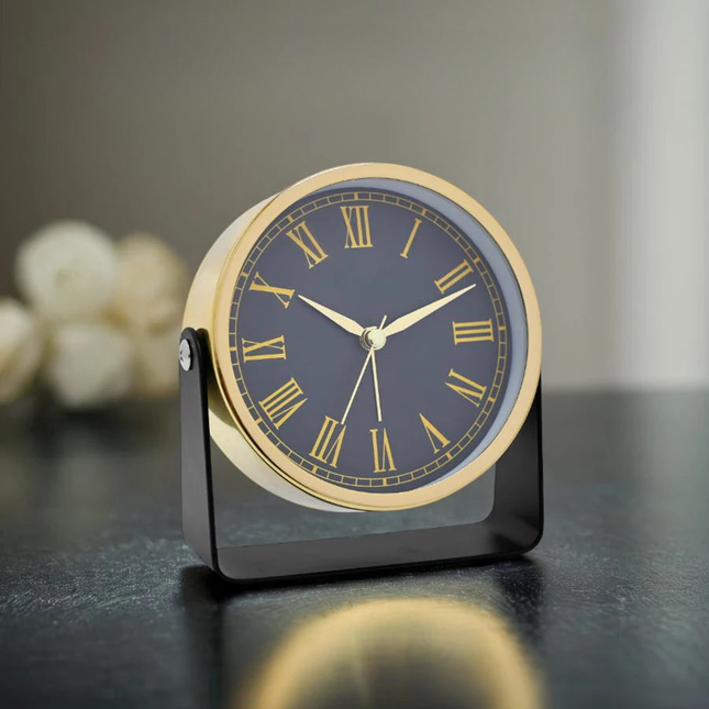 Moderní designový budík na baterie