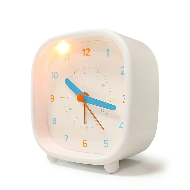 Analogový budík pro starší děti