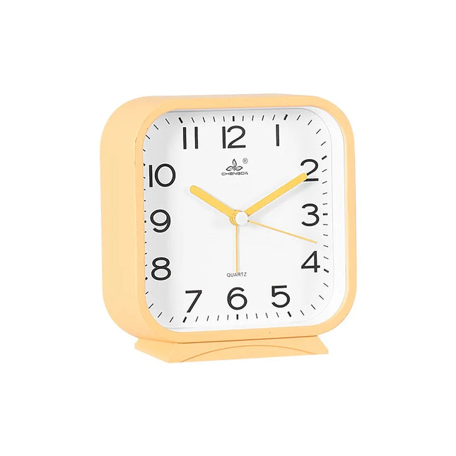 Čtvercový analogový budík na stůl
