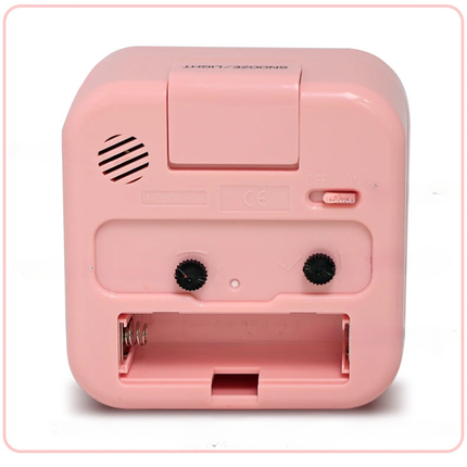 Růžový analogový budík pro dívky