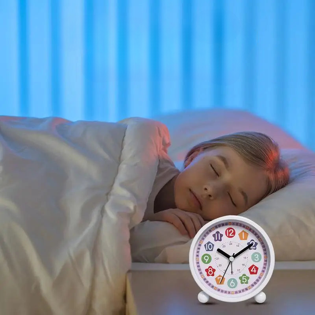 Vzdělávací dětský budík pro učení času