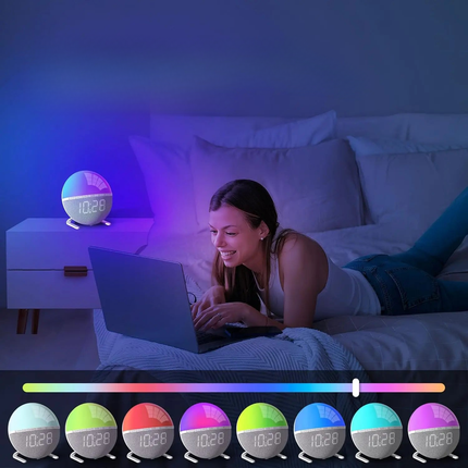 Světelný budík se simulací svítání