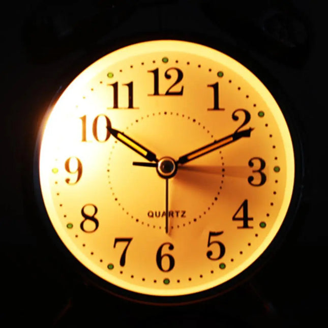 Malý vintage budík se zvonky