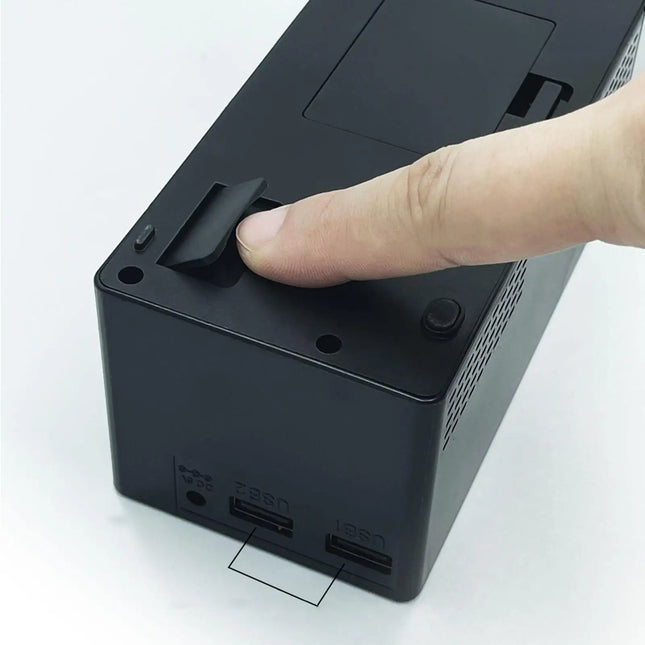 Digitální budík s projektorem pro kluky