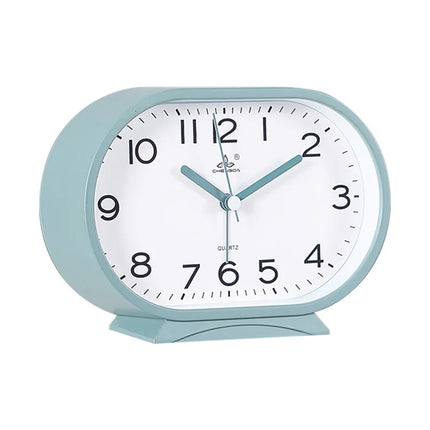 Oválný analogový budík s jednoduchým designem