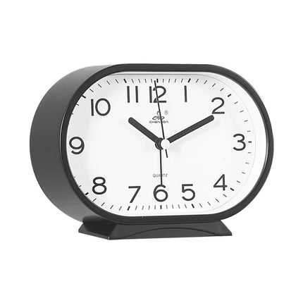 Oválný analogový budík s jednoduchým designem