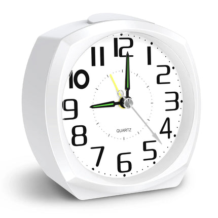 Jednoduchý moderní analogový budík