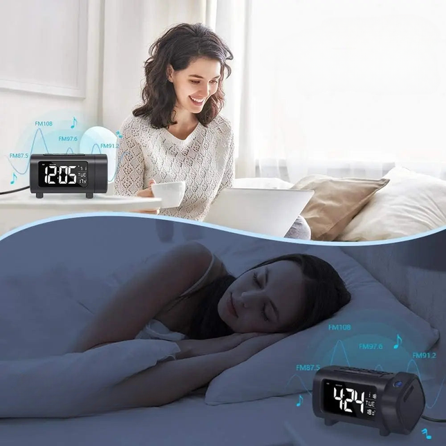 Radiobudík s projektorem času na strop