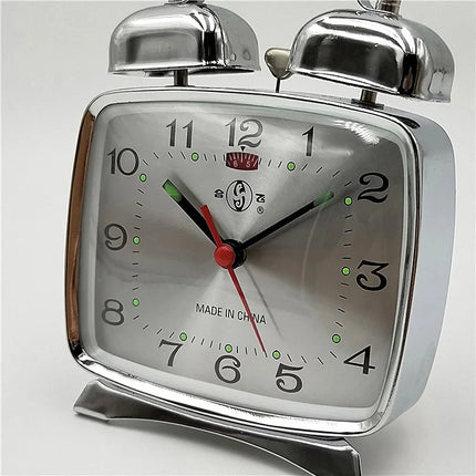 Starožitný mechanický budík s hlasitým zvoněním