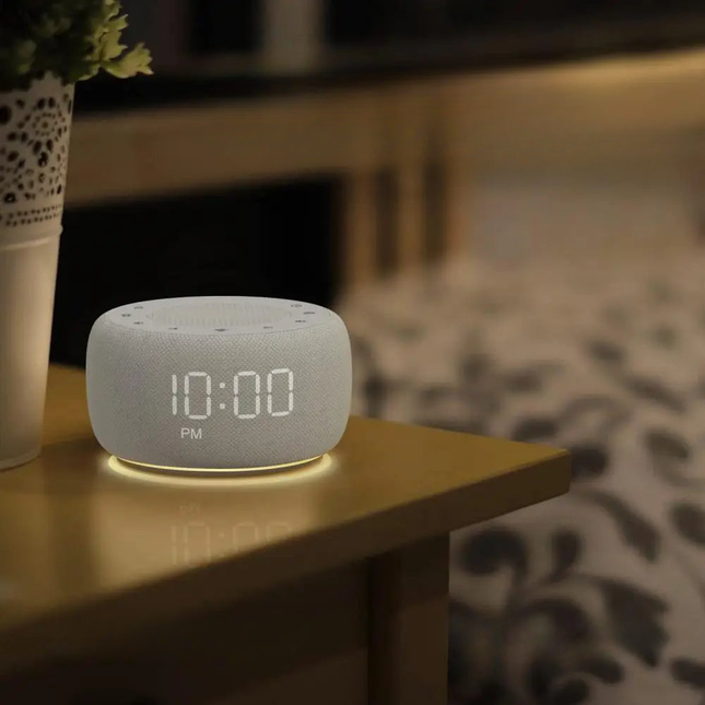 Moderní digitální radiobudík s FM rádiem