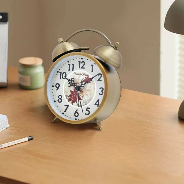 Retro budík na baterie se zvonky