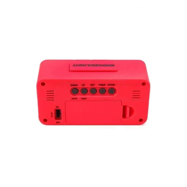 Malý digitální budík na baterie