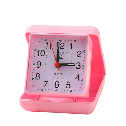 Malý retro skládací cestovní budík