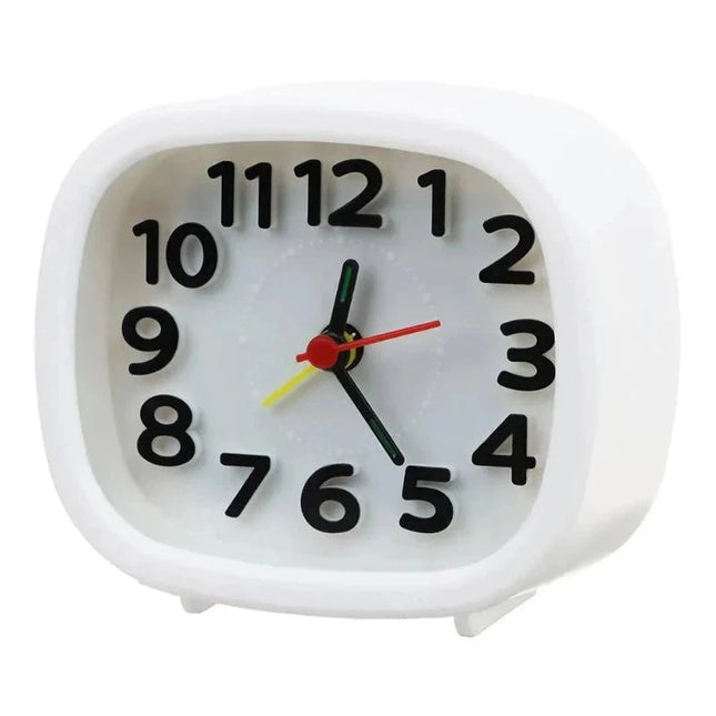 Tichý analogový budík bez tikání