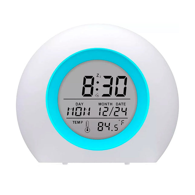 Moderní digitální budík pro teenagery