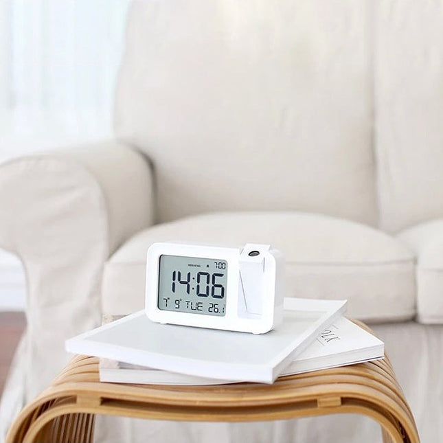 Digitální budík s projektorem pro teenagery