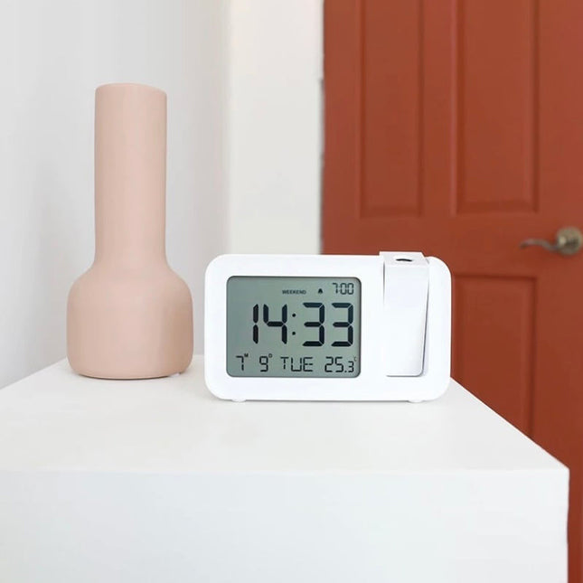 Digitální budík s projektorem pro teenagery