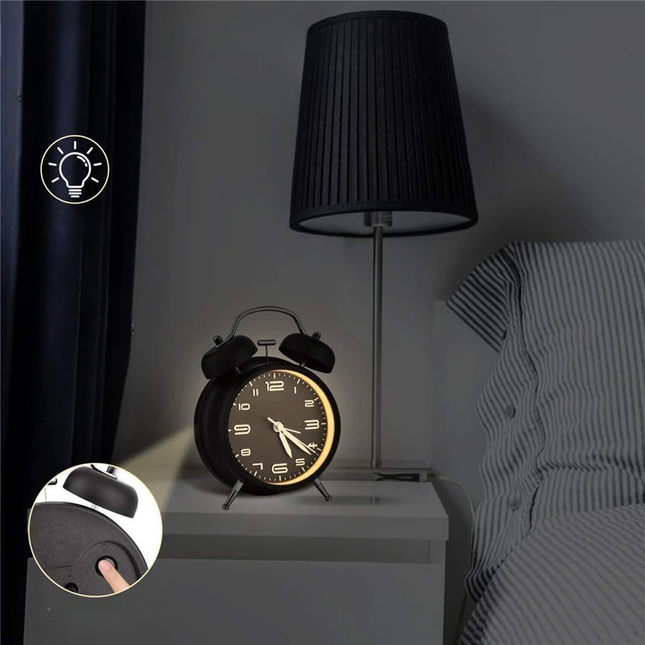 Designový analogový budík se dvěma zvonky