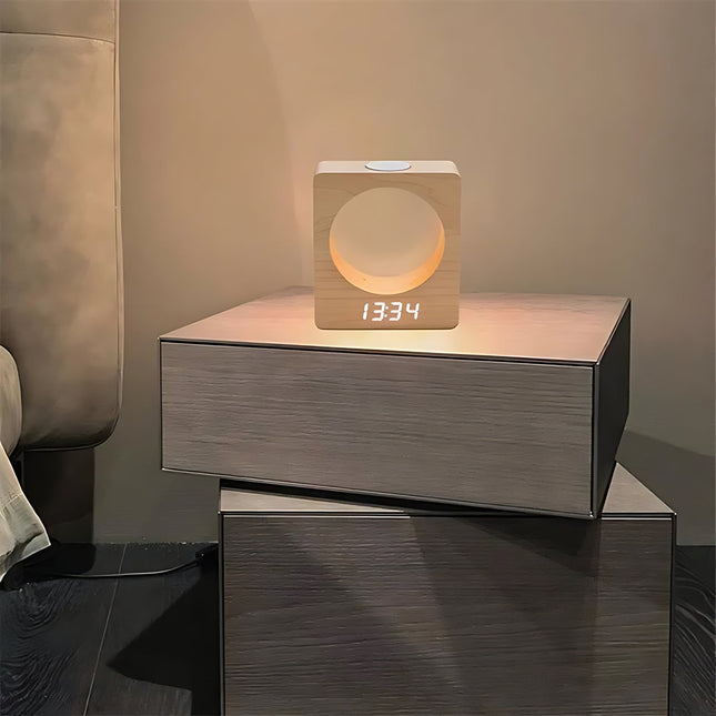 Designový dřevěný budík s nočním světlem