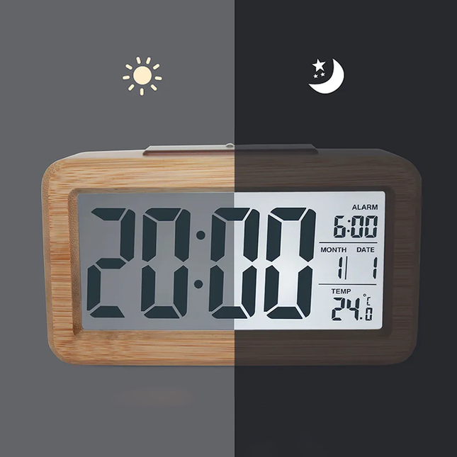 Dřevěný digitální budík s velkým displejem
