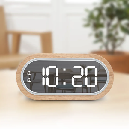 Dřevěný LED budík se zrcadlovým efektem