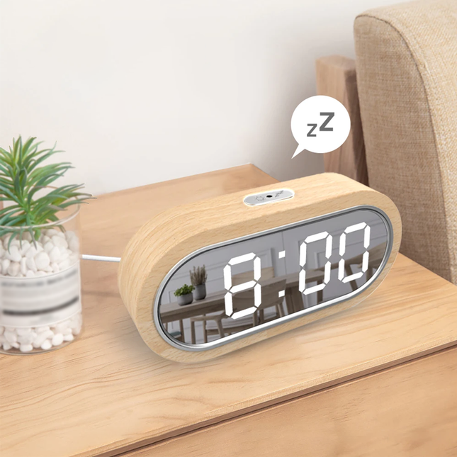 Dřevěný LED budík se zrcadlovým efektem
