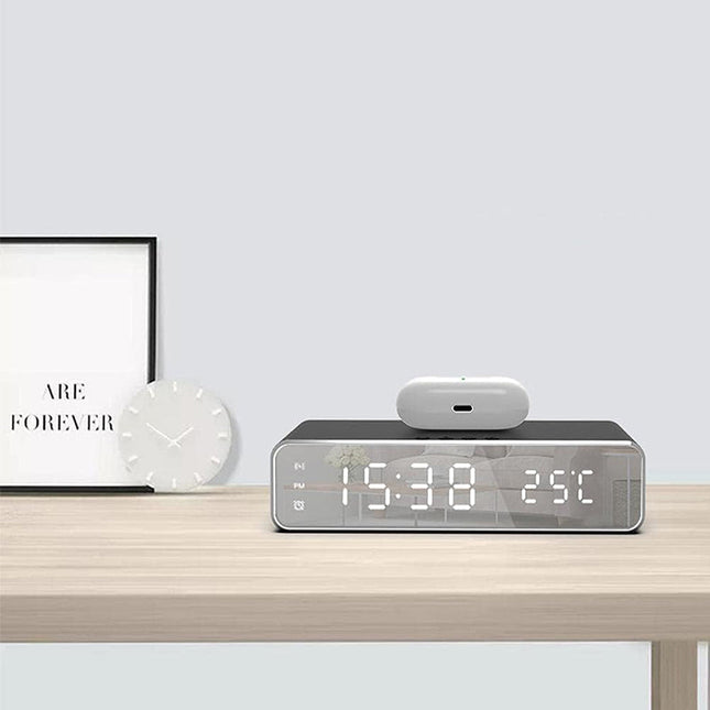 Budík s bezdrátovou nabíječkou a teploměrem