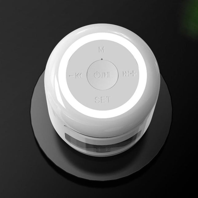 Malý přenosný budík propojitelný s telefonem