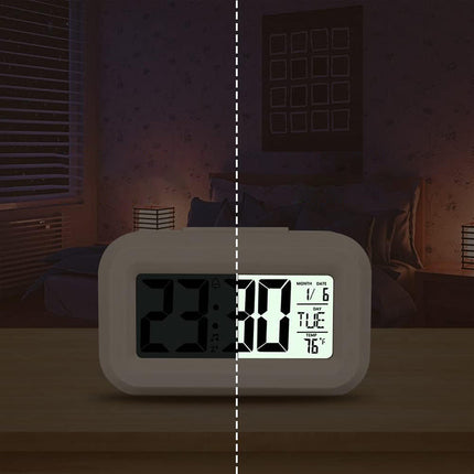 Malý digitální cestovní budík na baterie