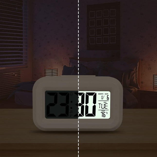 Malý digitální cestovní budík na baterie