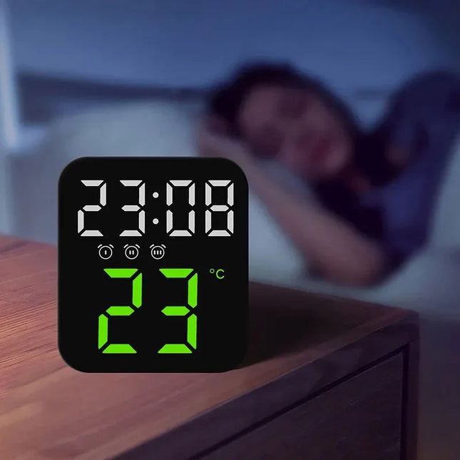 Designový cestovní LED digitální budík