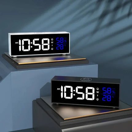 Digitální budík s velkými LED číslicemi