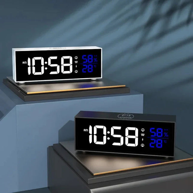 Digitální budík s velkými LED číslicemi