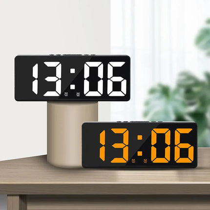Moderní zrcadlový LED digitální budík