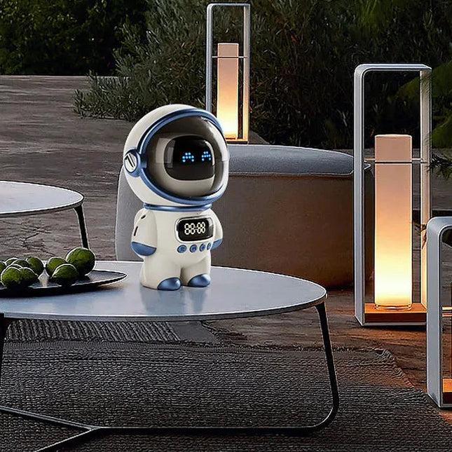 Digitální budík kosmonaut pro kluky