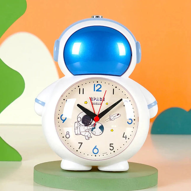 Chlapecký analogový budík s motivem kosmonauta