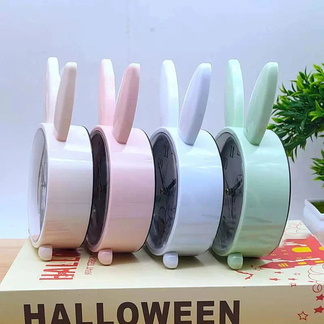 Dětský analogový budík s motivem zajíčka