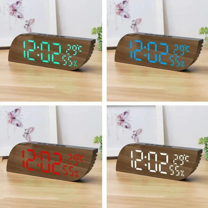 Digitální LED budík na baterie dřevěný