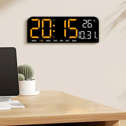 Velký LED budík do zásuvky kalendář