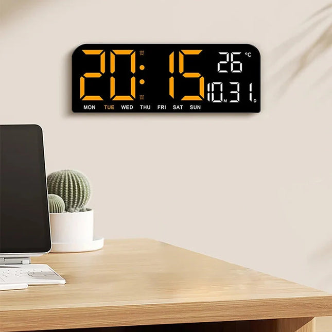 Velký LED budík do zásuvky kalendář