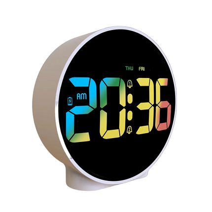 Kulatý digitální budík na baterie