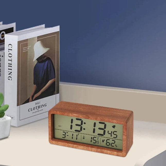 Dřevěný digitální budík s LCD displejem