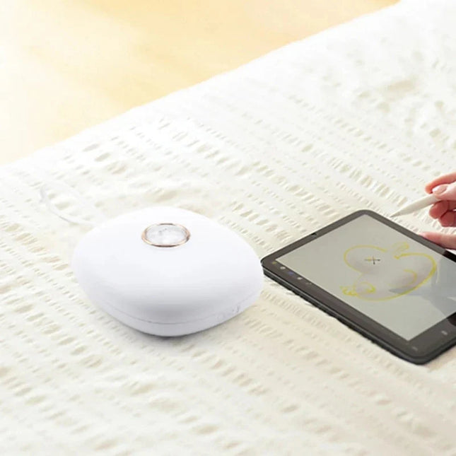 Přenosný vibrační budík pro nedoslýchavé