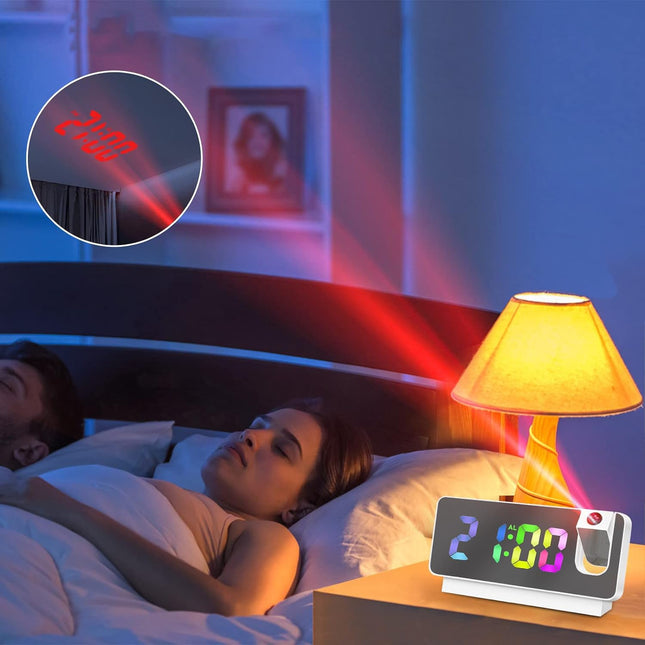 Digitální budík s projektorem a USB