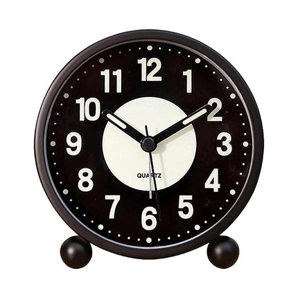 Kulatý tichý budík na baterie