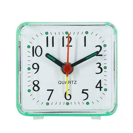 Malý snadno ovladatelný budík na cesty