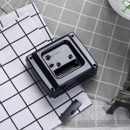 Analogový budík pro seniory s velkými čísly