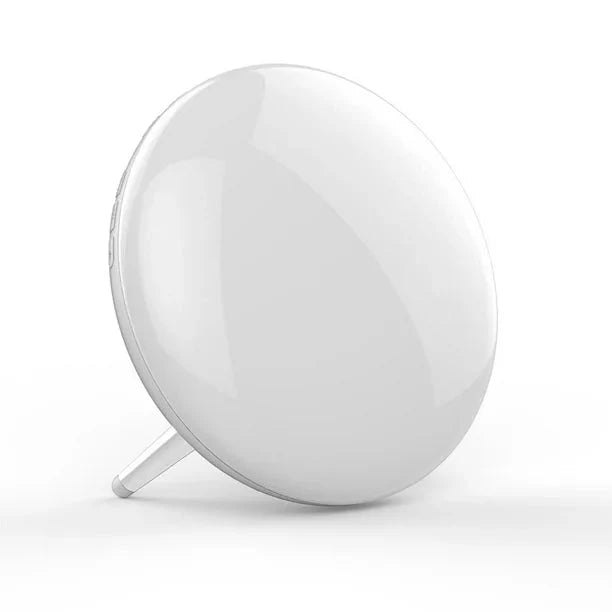 Budík simulující úsvit s USB nabíjením