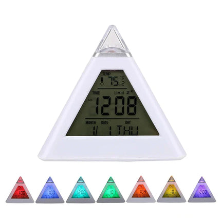 Designový světelný budík ve tvaru pyramidy