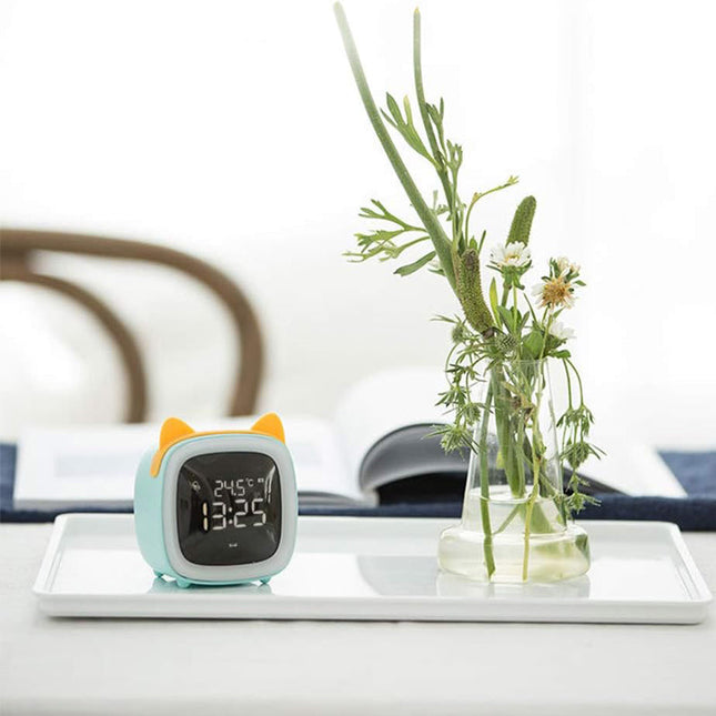 Dětský budík kočka s nočním světlem